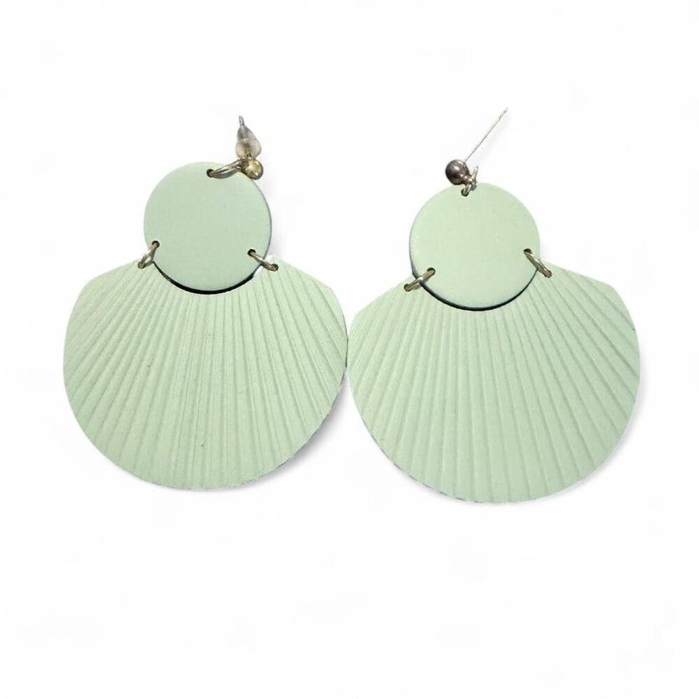 TidyClutteringsShop Polymer Cora Earrings mint green